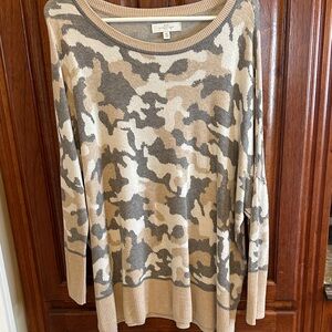 New Directions Gray and Tan Knit Top